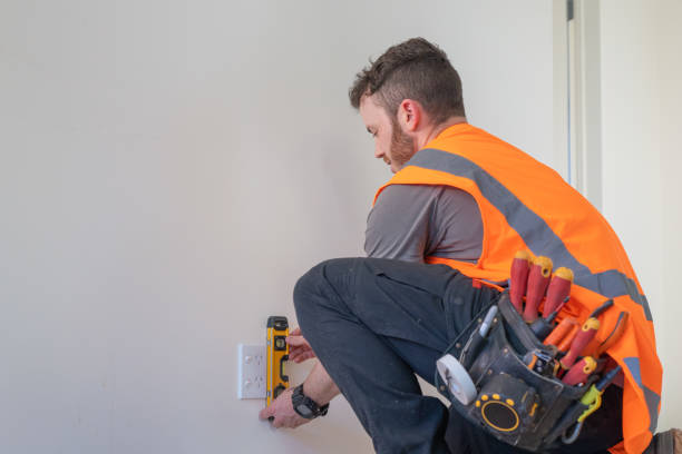 Best Affordable Emergency Electrician  in Maywood, IL